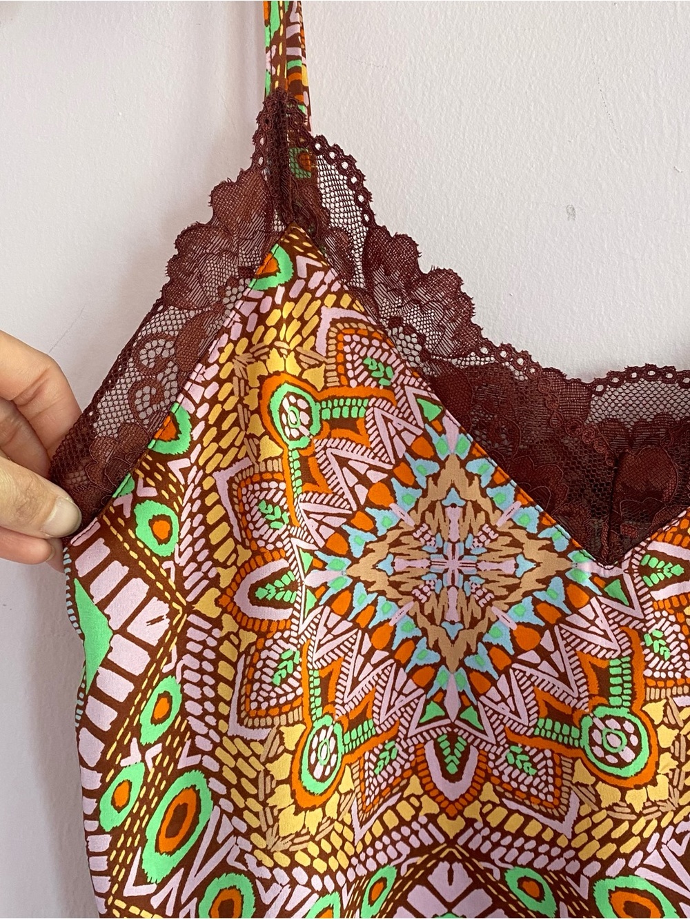 NEW Forever 21 Multi-Color Mosaic Boho Lace Trim Cami size small - Picture 3 of 8